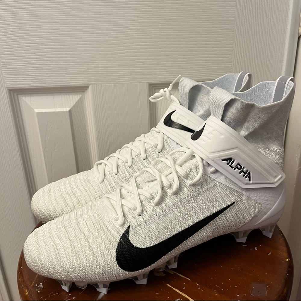 Nike Alpha Menace Elite 2 Flyknit Football Cleats Men’s Size 14 AO3374-101